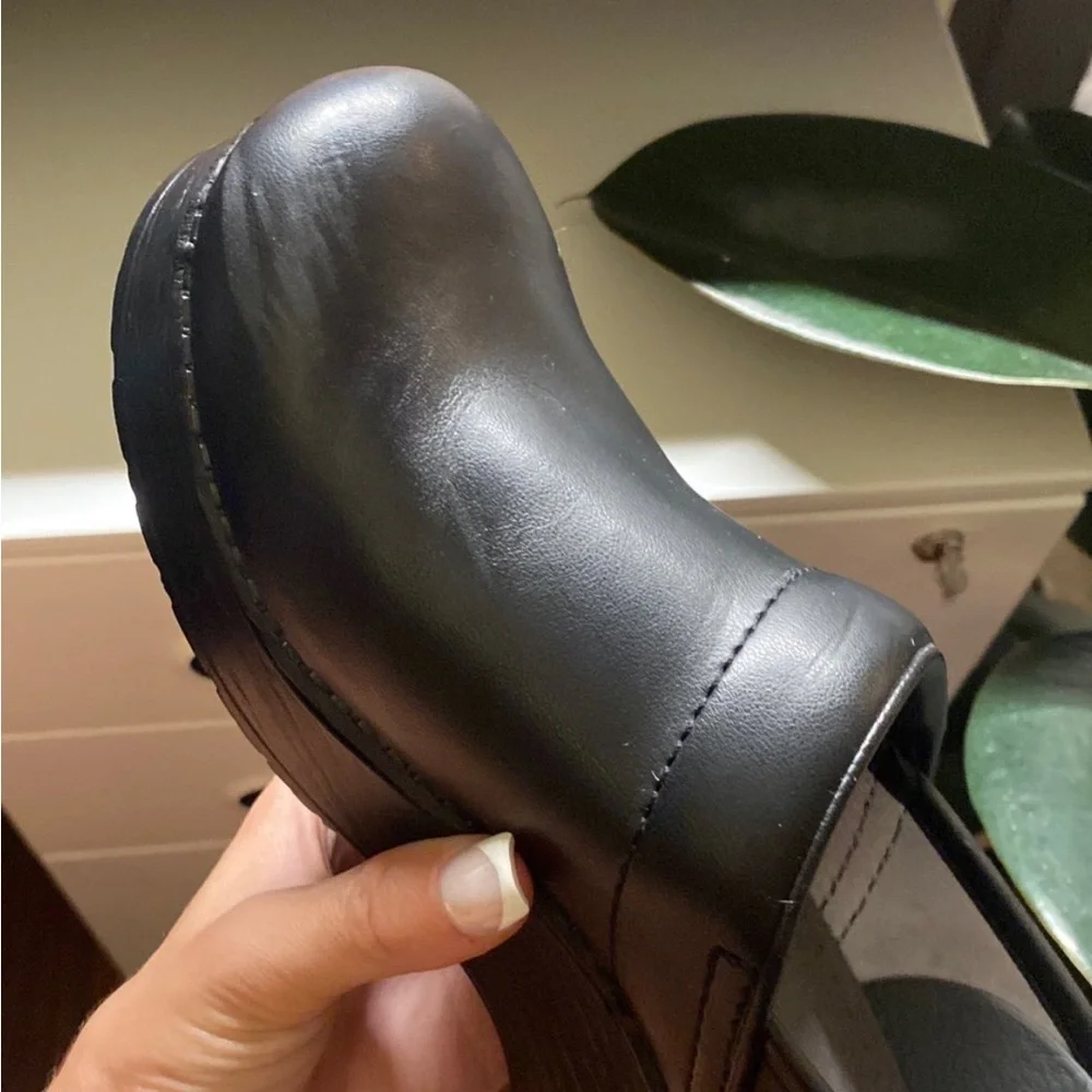 Dansko Black Leather Clogs size 38 - Picture 5 of 8
